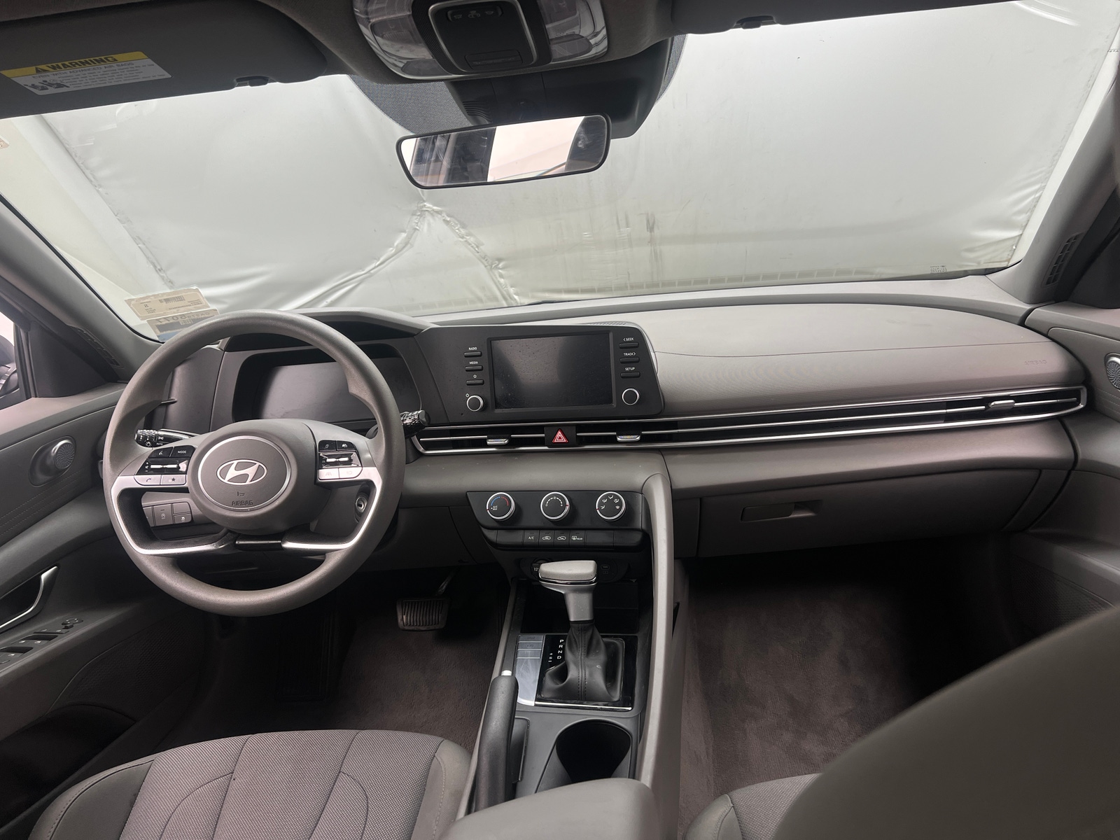 Thumbnail: 2024 Hyundai Elantra - 3