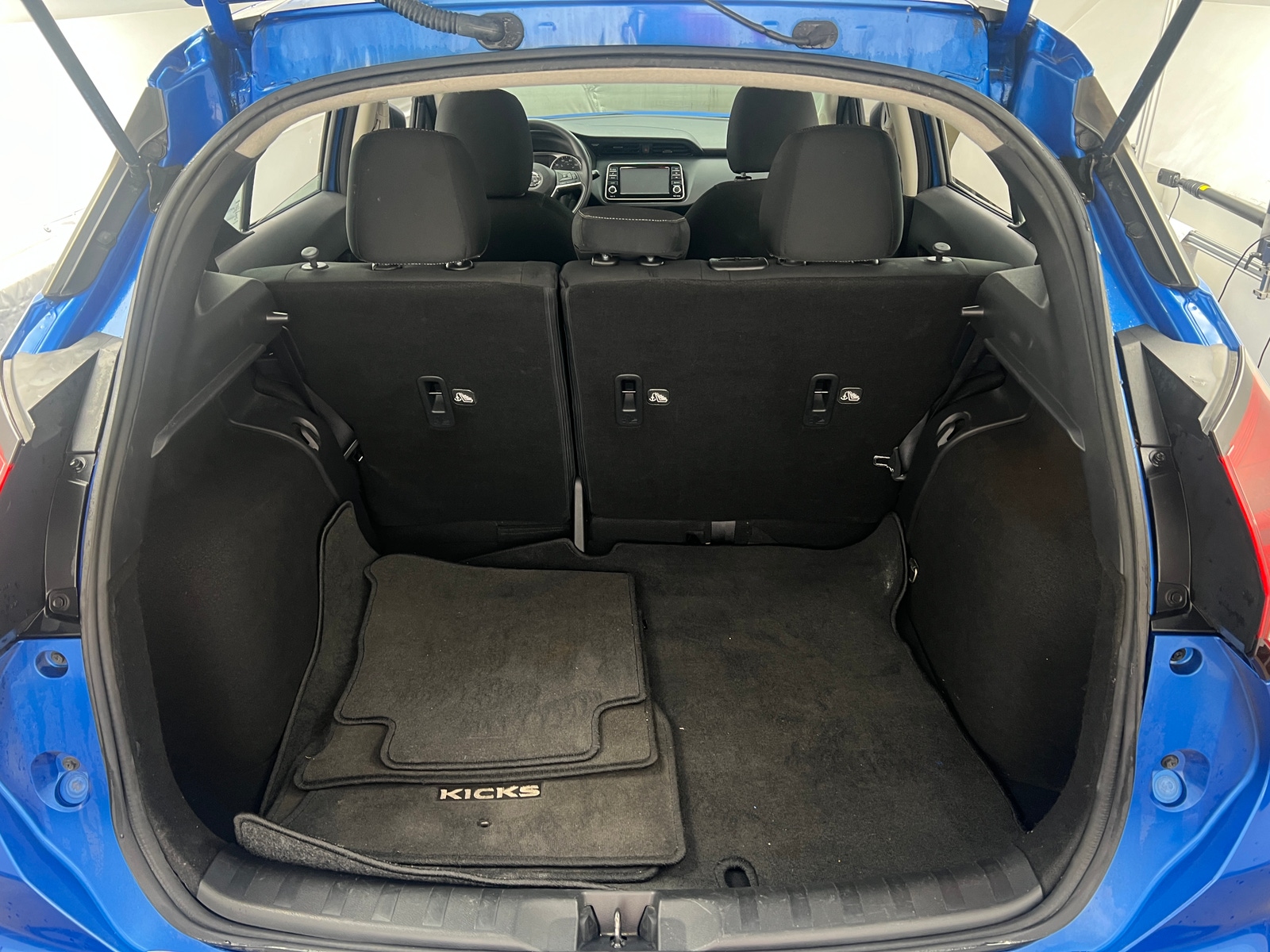 Thumbnail: 2021 Nissan Kicks - 7