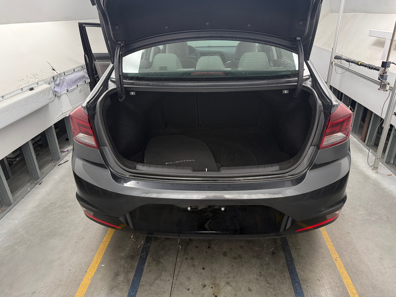 Thumbnail: 2020 Hyundai Elantra - 7