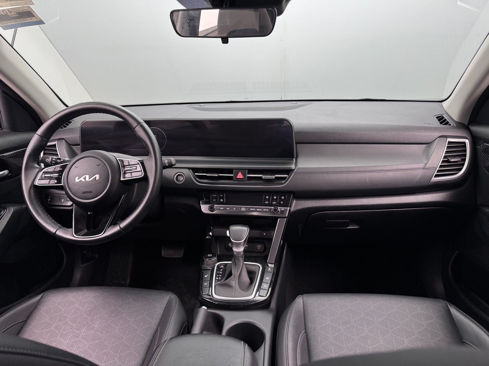 Thumbnail: 2024 Kia Seltos - 2