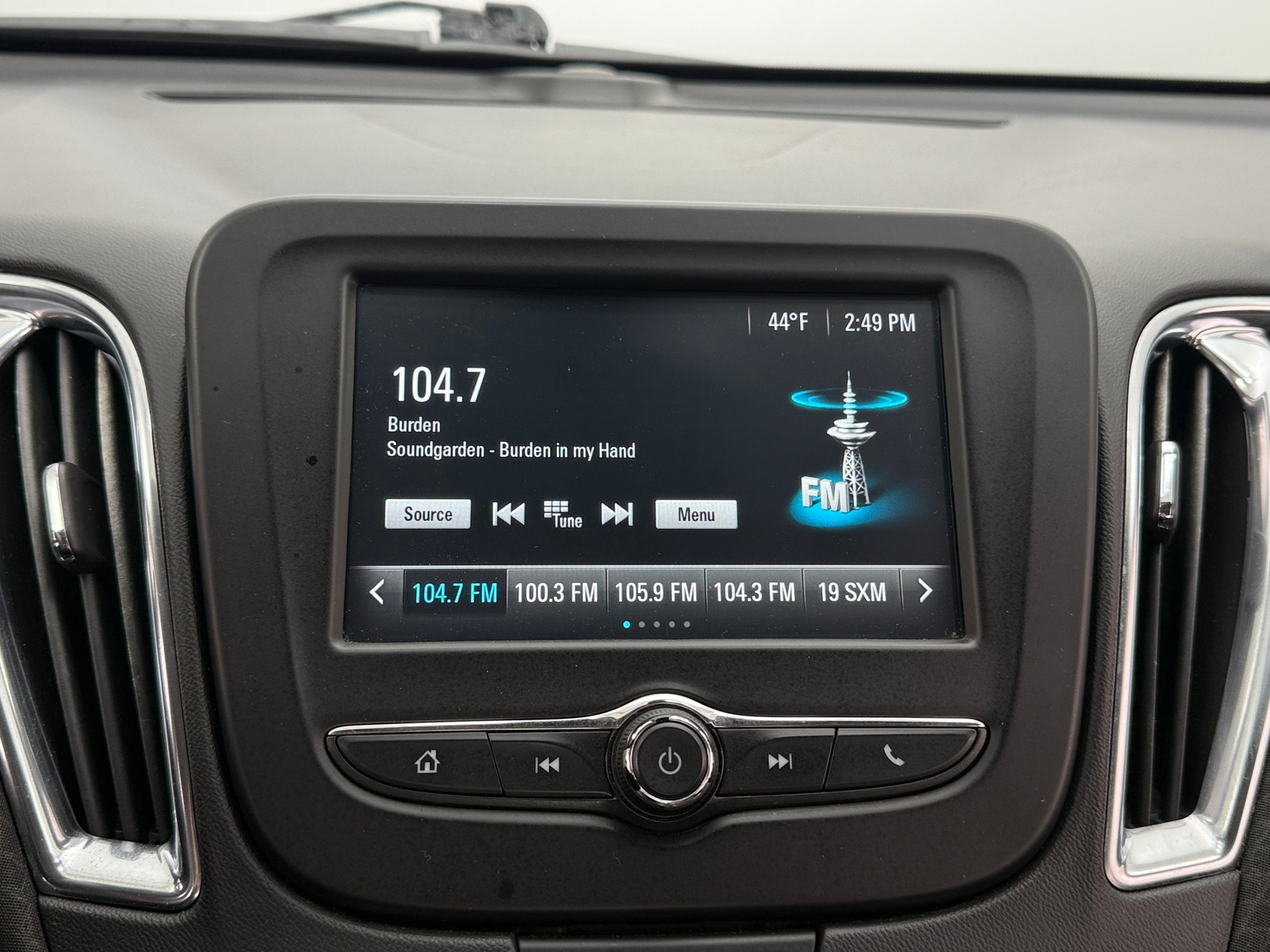 Thumbnail: 2018 Chevrolet Malibu - 4