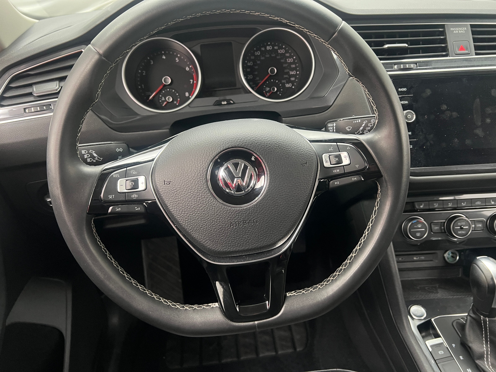 Thumbnail: 2021 Volkswagen Tiguan - 4