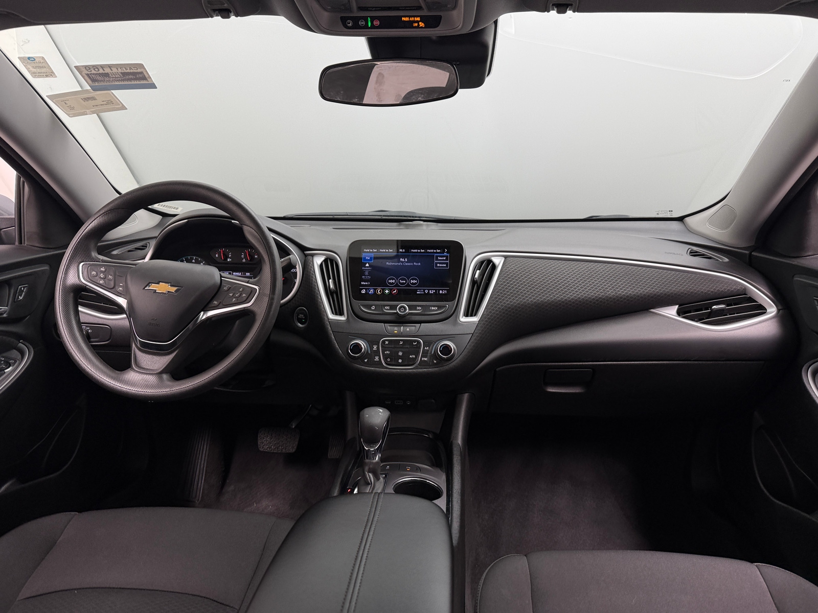 Thumbnail: 2024 Chevrolet Malibu - 3