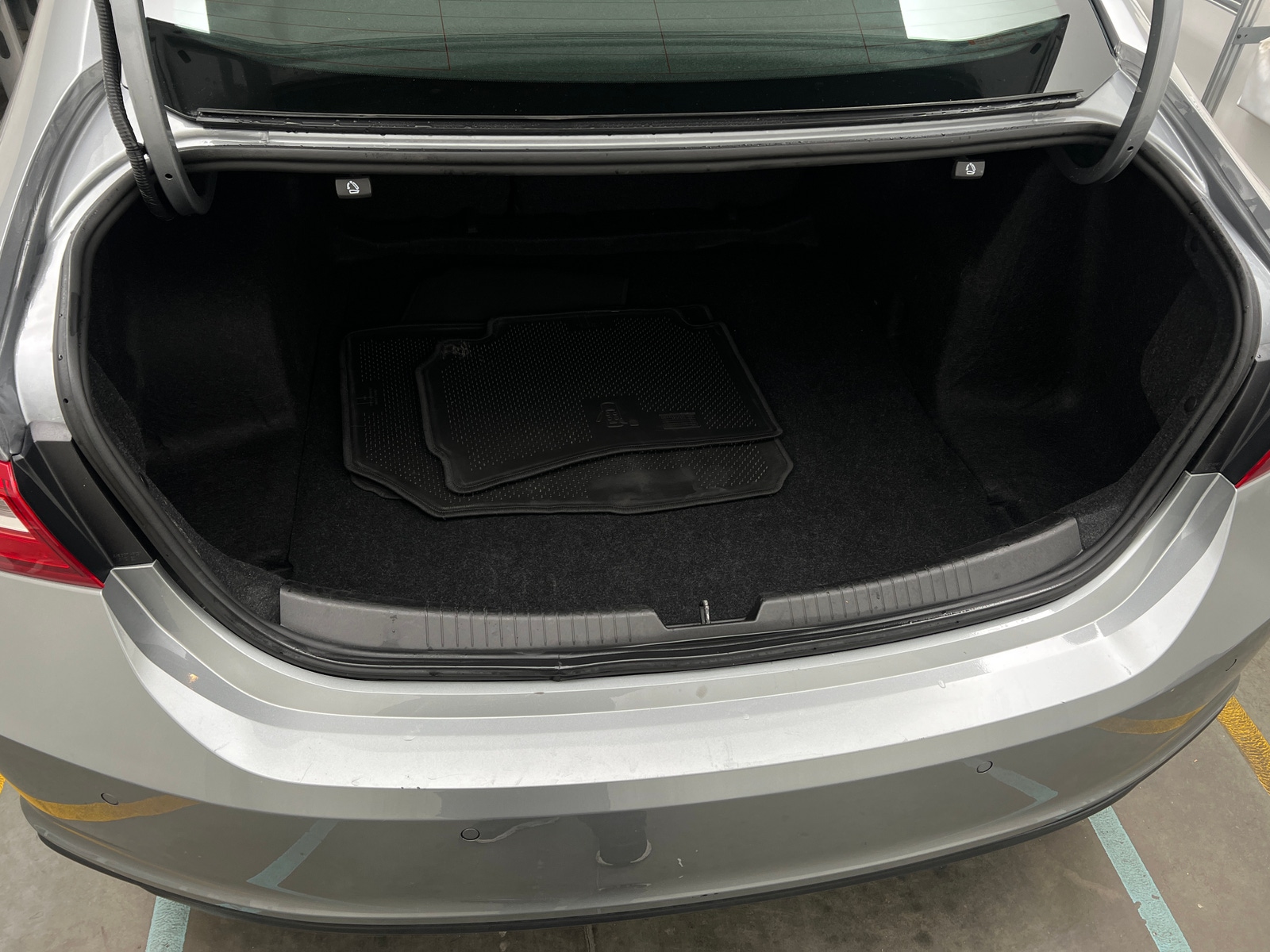 Thumbnail: 2024 Chevrolet Malibu - 7