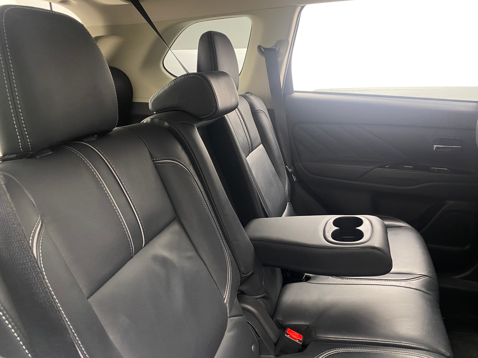 Thumbnail: 2018 Mitsubishi Outlander - 5