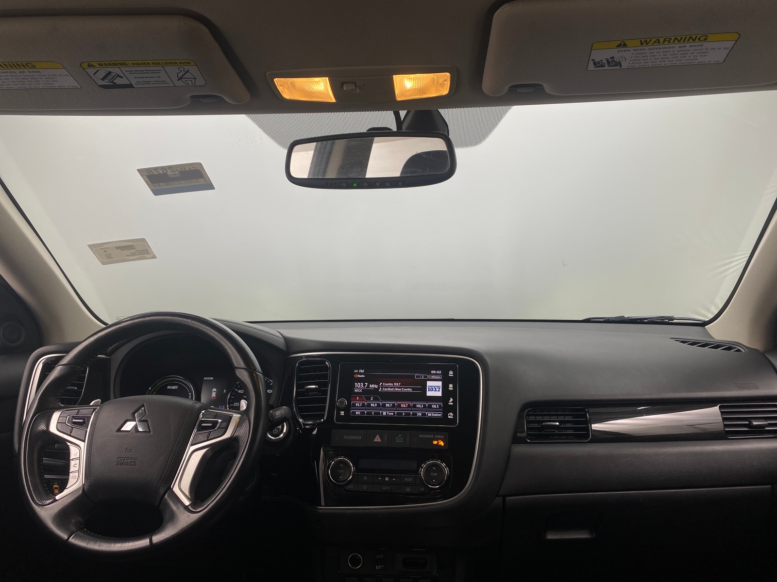 Thumbnail: 2018 Mitsubishi Outlander - 2