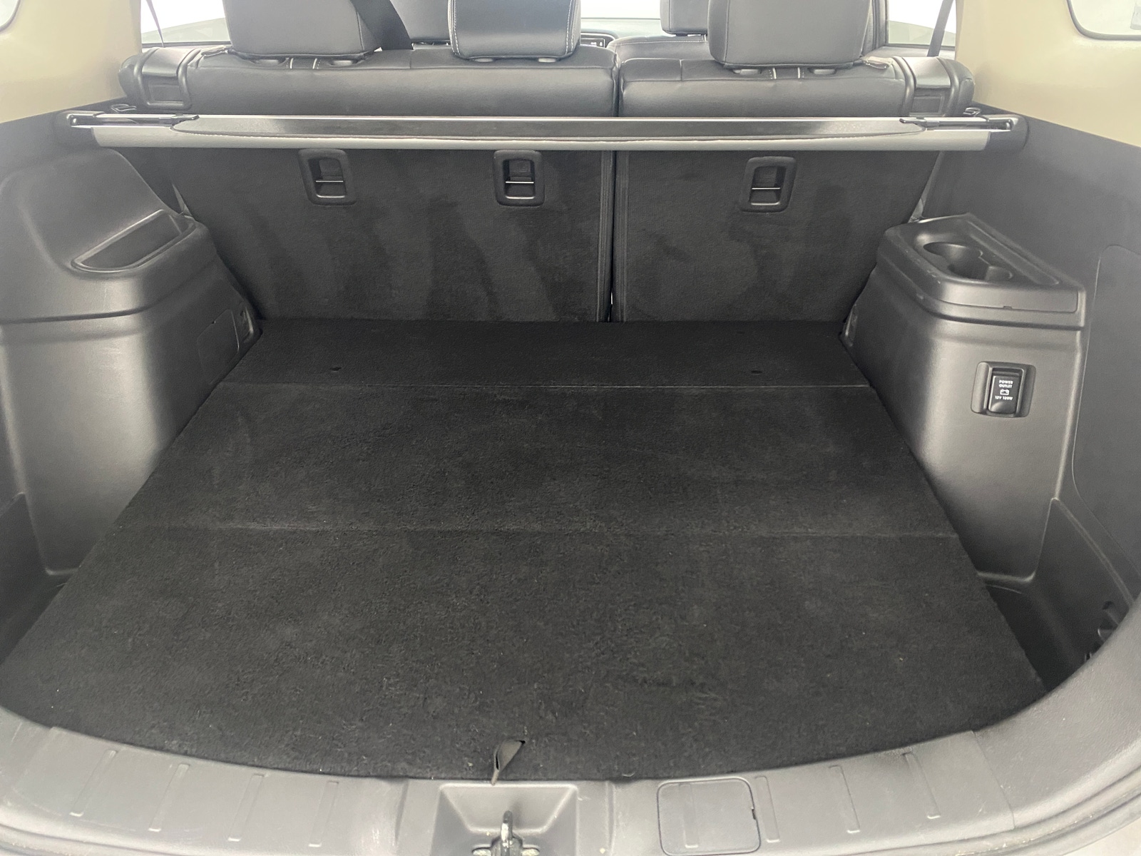 Thumbnail: 2018 Mitsubishi Outlander - 6