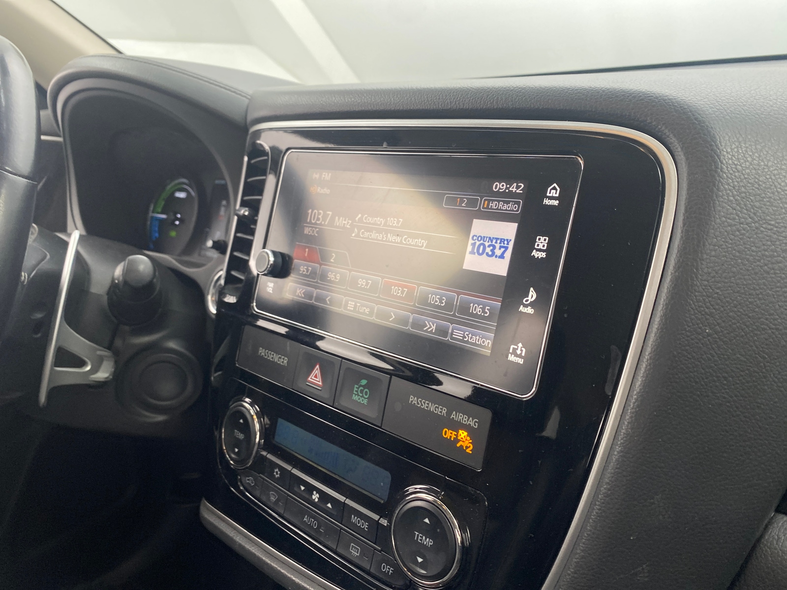 Thumbnail: 2018 Mitsubishi Outlander - 3