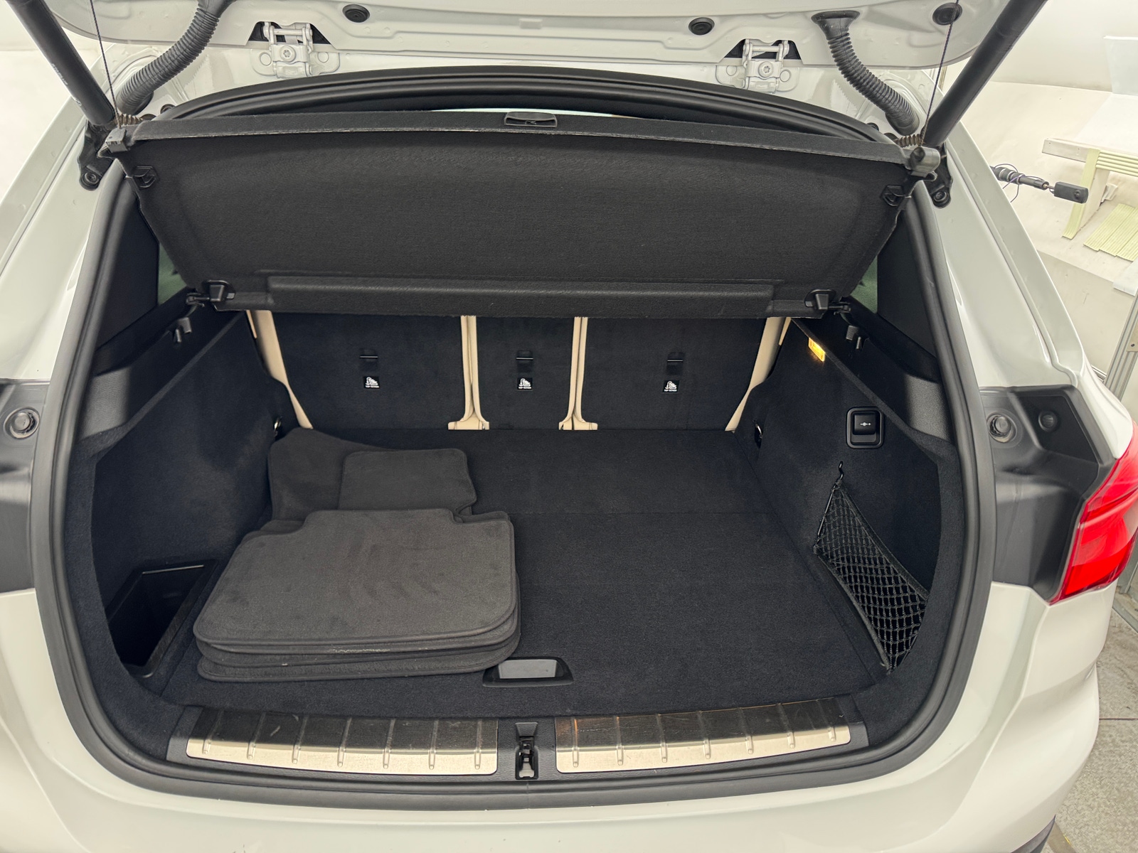 Thumbnail: 2017 BMW X1 - 6