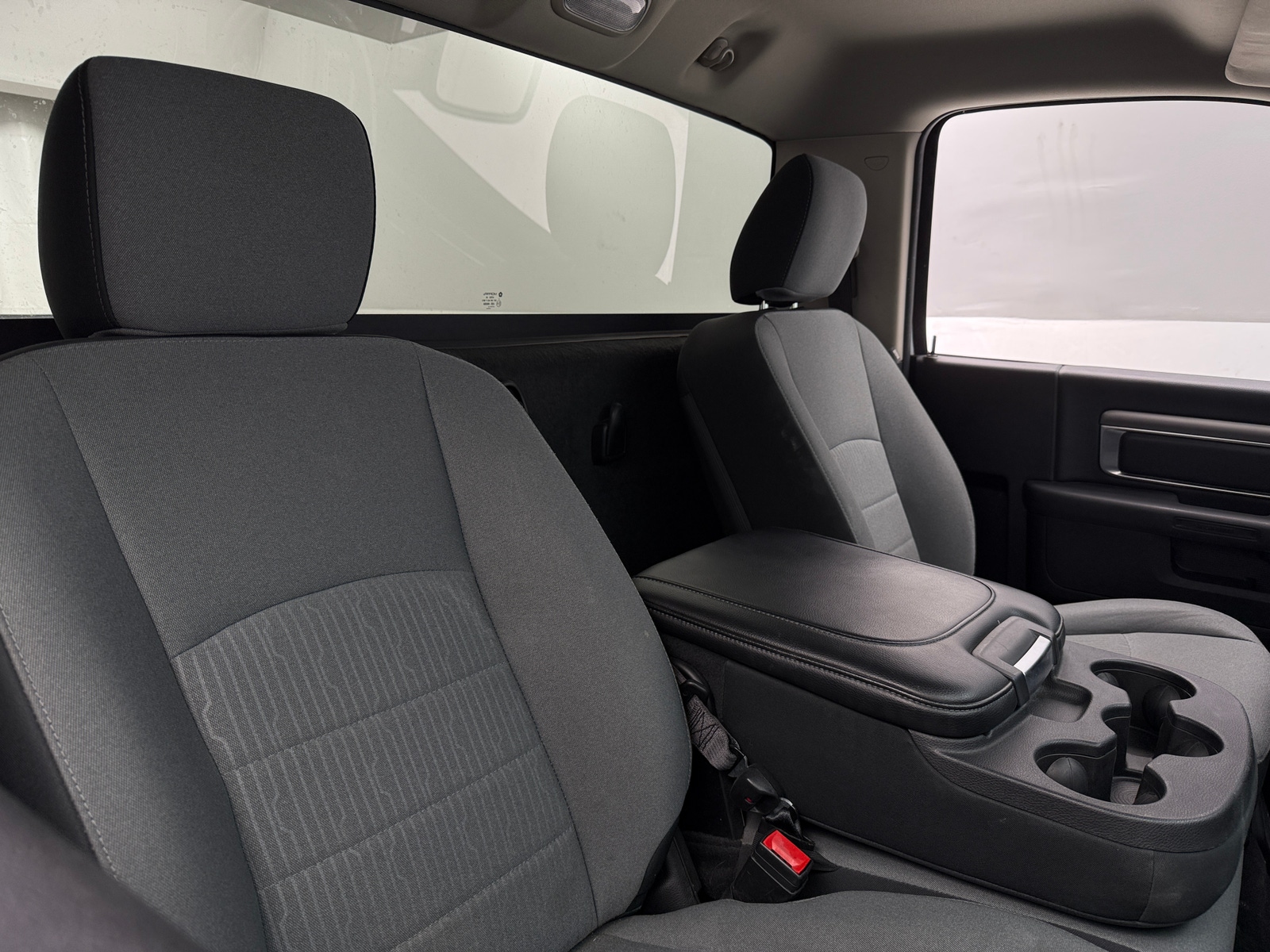 Thumbnail: 2021 RAM 1500 Classic - 2