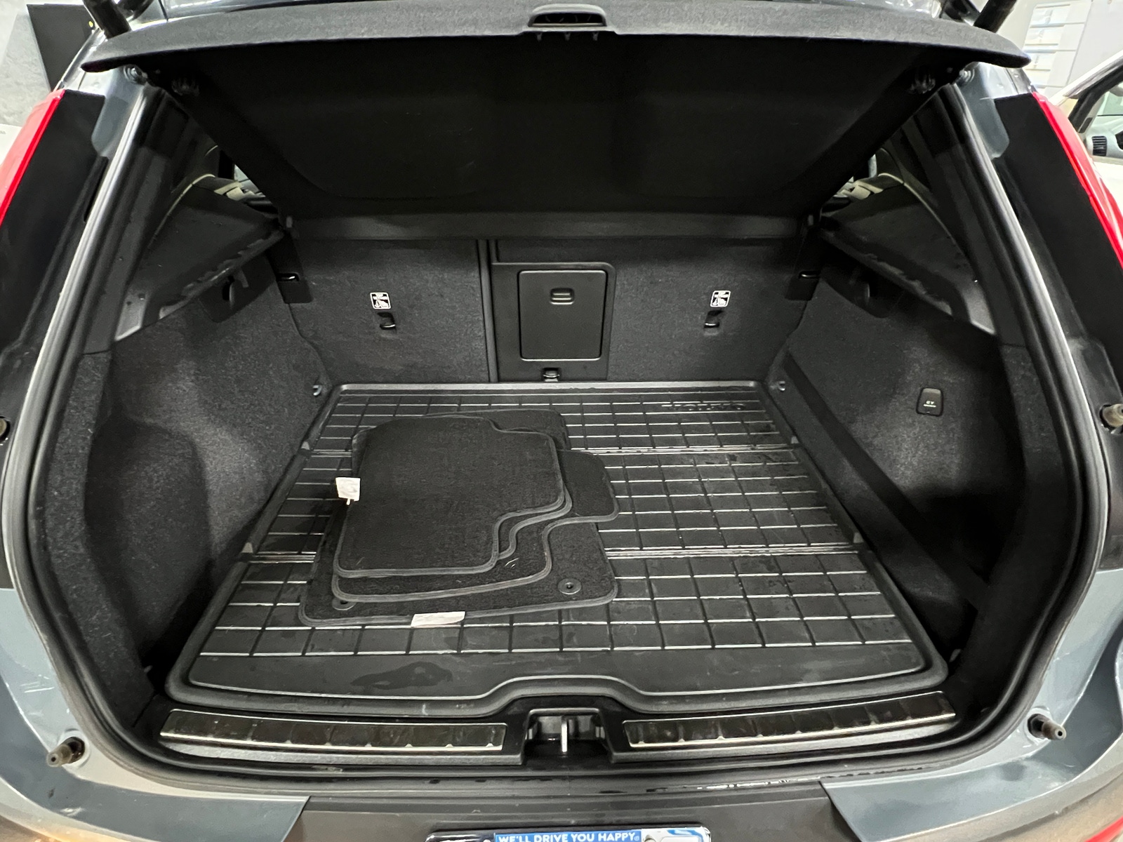 Thumbnail: 2020 Volvo XC40 - 6