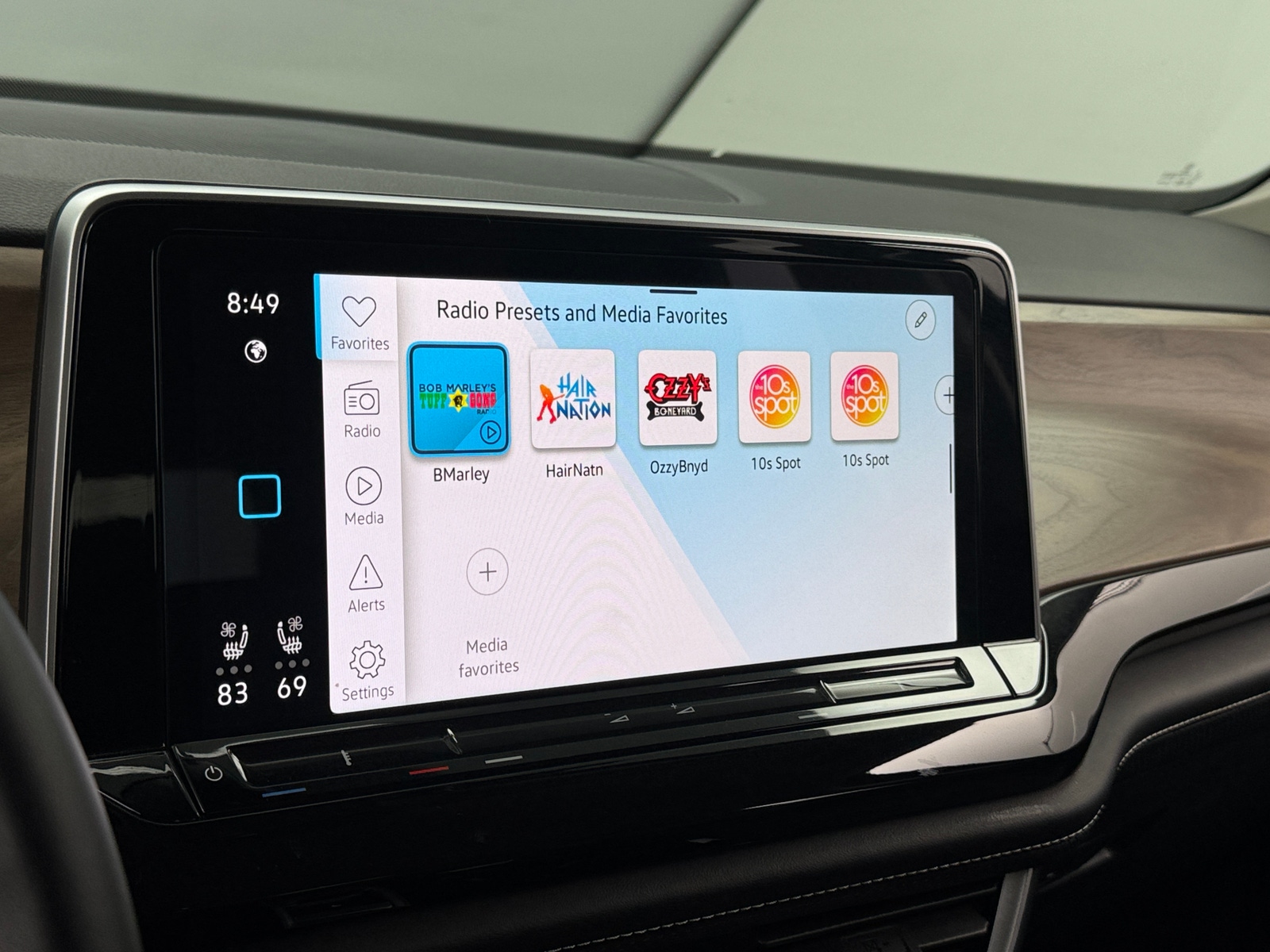 Thumbnail: 2025 Volkswagen Atlas - 3