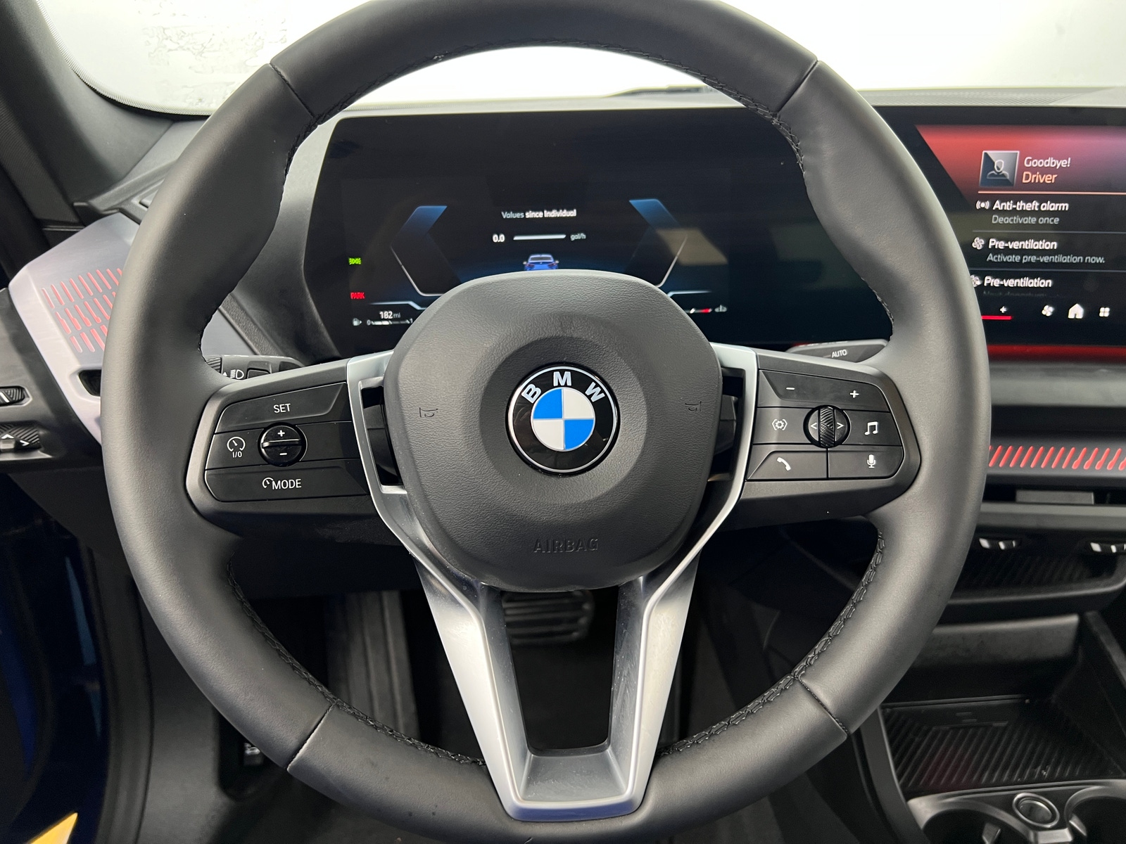 Thumbnail: 2025 BMW 2 Series - 4
