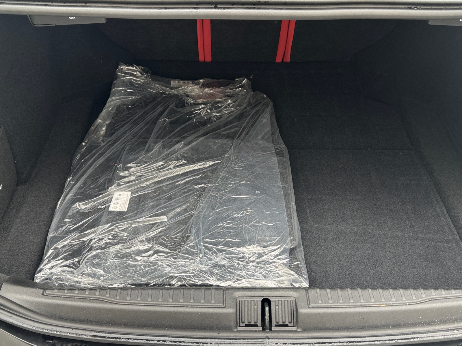 Thumbnail: 2021 Alfa Romeo Giulia - 6