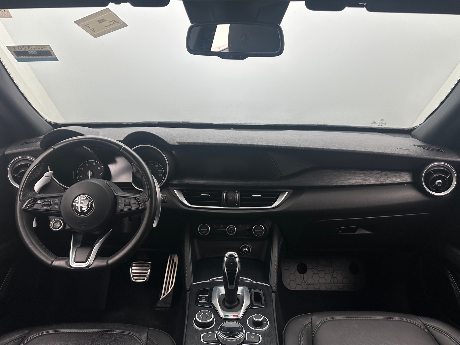 Thumbnail: 2022 Alfa Romeo Stelvio - 2