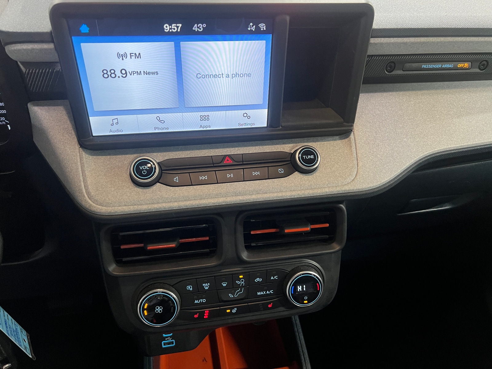 Thumbnail: 2022 Ford Maverick - 4