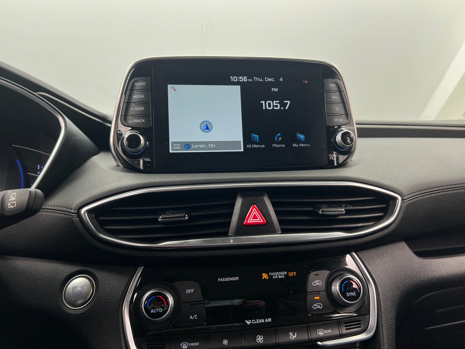 Thumbnail: 2020 Hyundai Santa Fe - 3