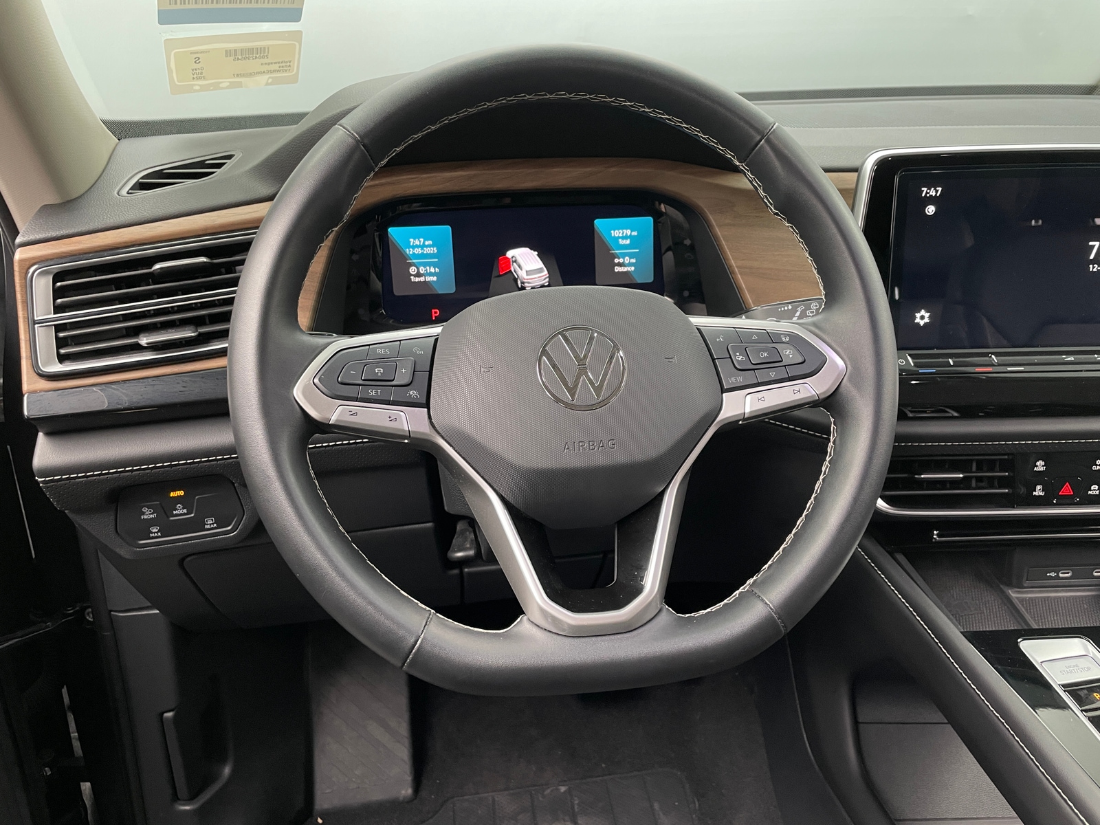 Thumbnail: 2024 Volkswagen Atlas - 4