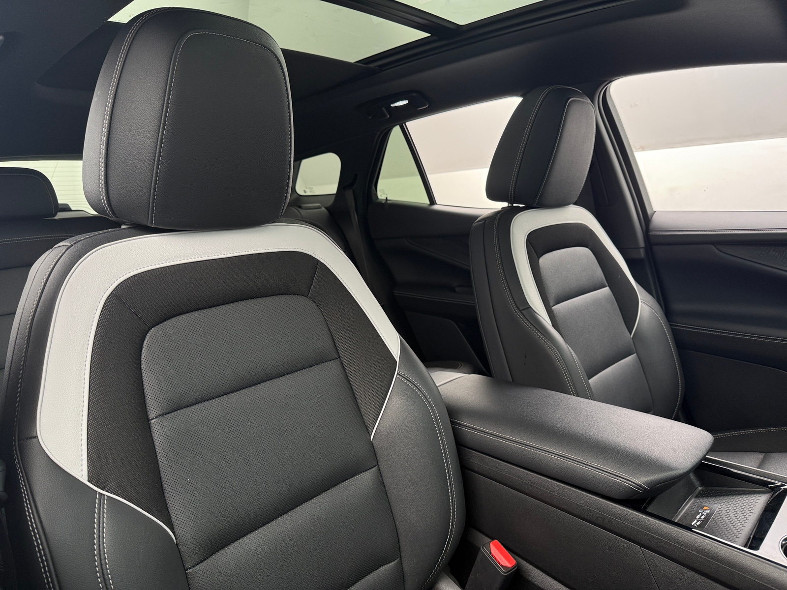 Thumbnail: 2024 Chevrolet Blazer EV - 2