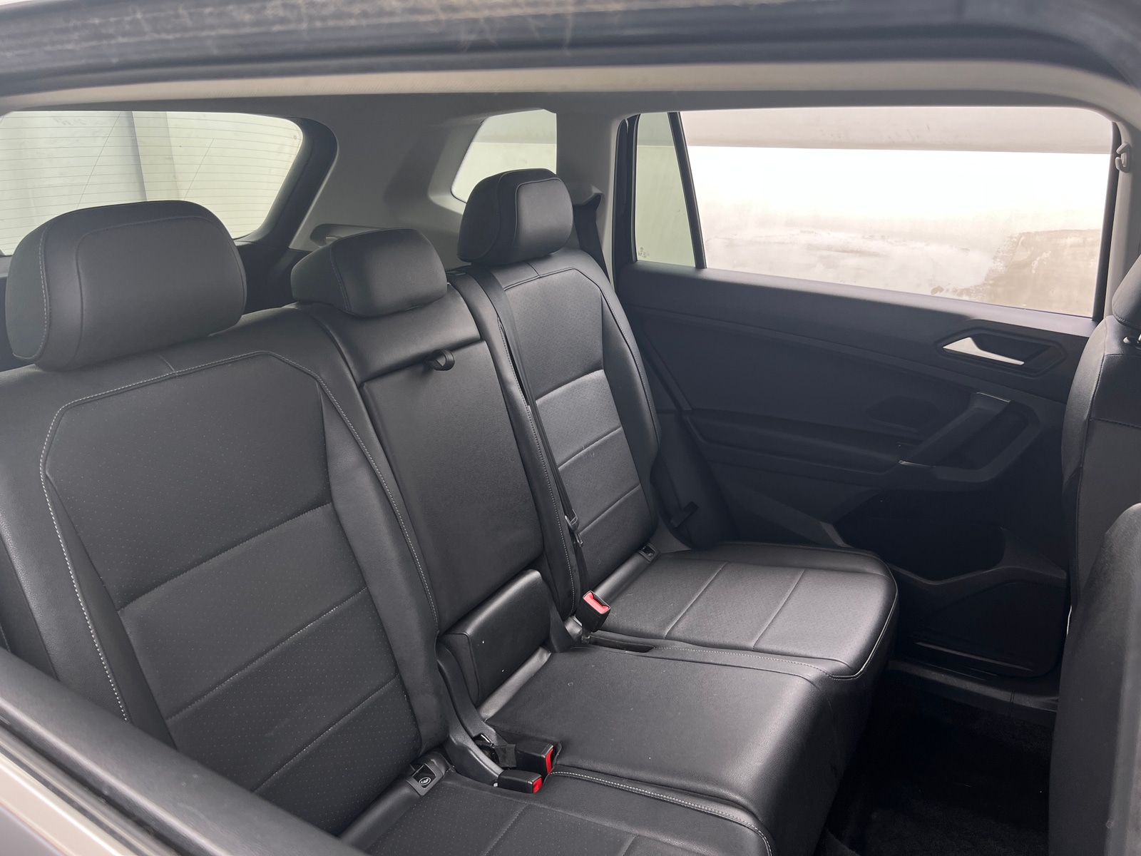 Thumbnail: 2020 Volkswagen Tiguan - 5