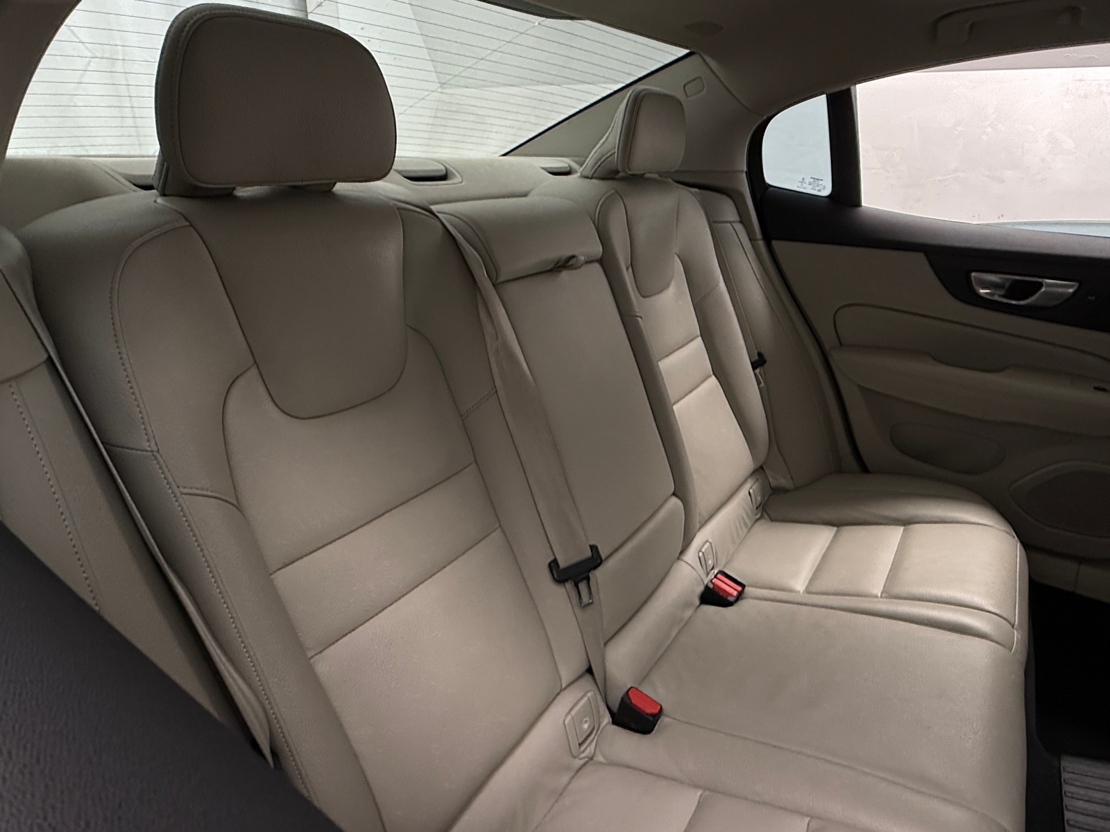 Thumbnail: 2024 Volvo S60 - 5