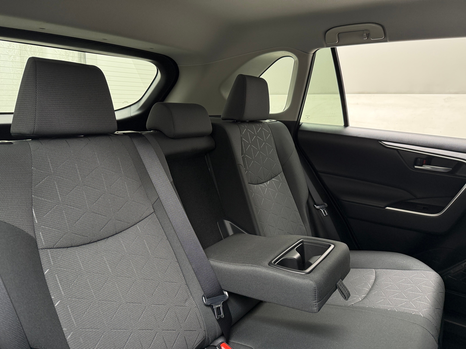 Thumbnail: 2023 Toyota RAV4 - 6