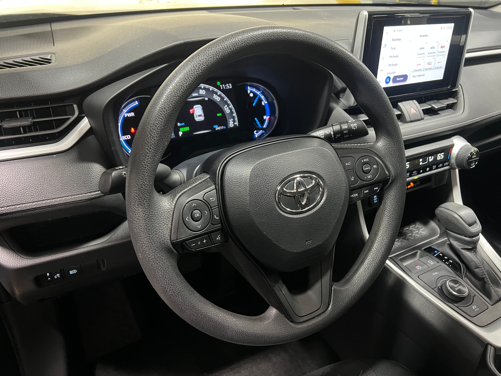 Thumbnail: 2023 Toyota RAV4 - 5