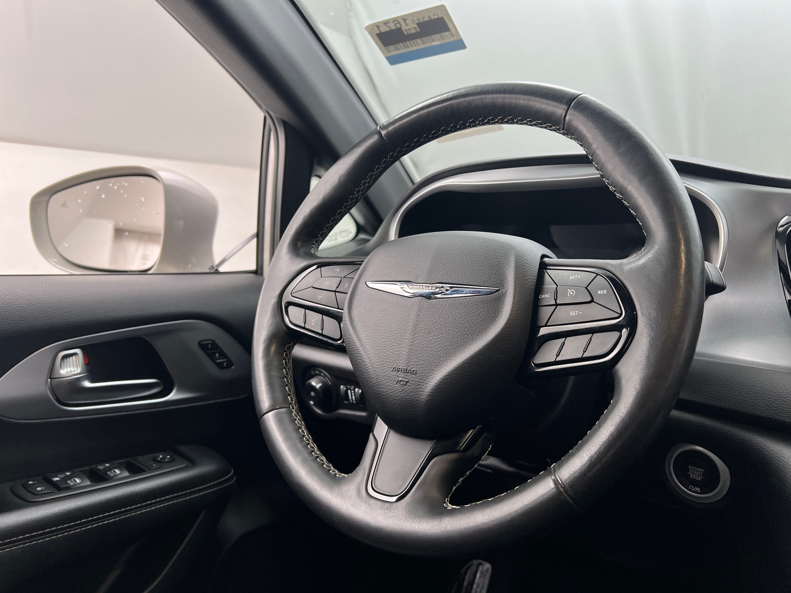 Thumbnail: 2020 Chrysler Pacifica - 4