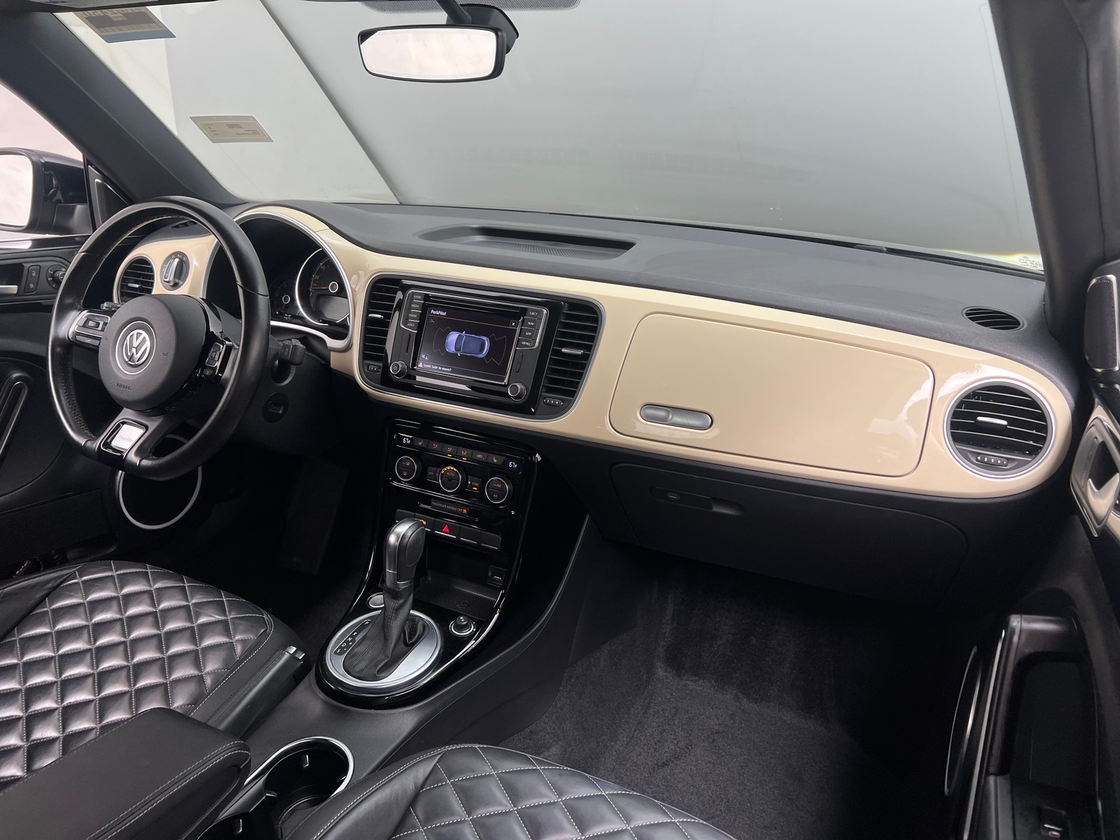 Thumbnail: 2019 Volkswagen Beetle - 2