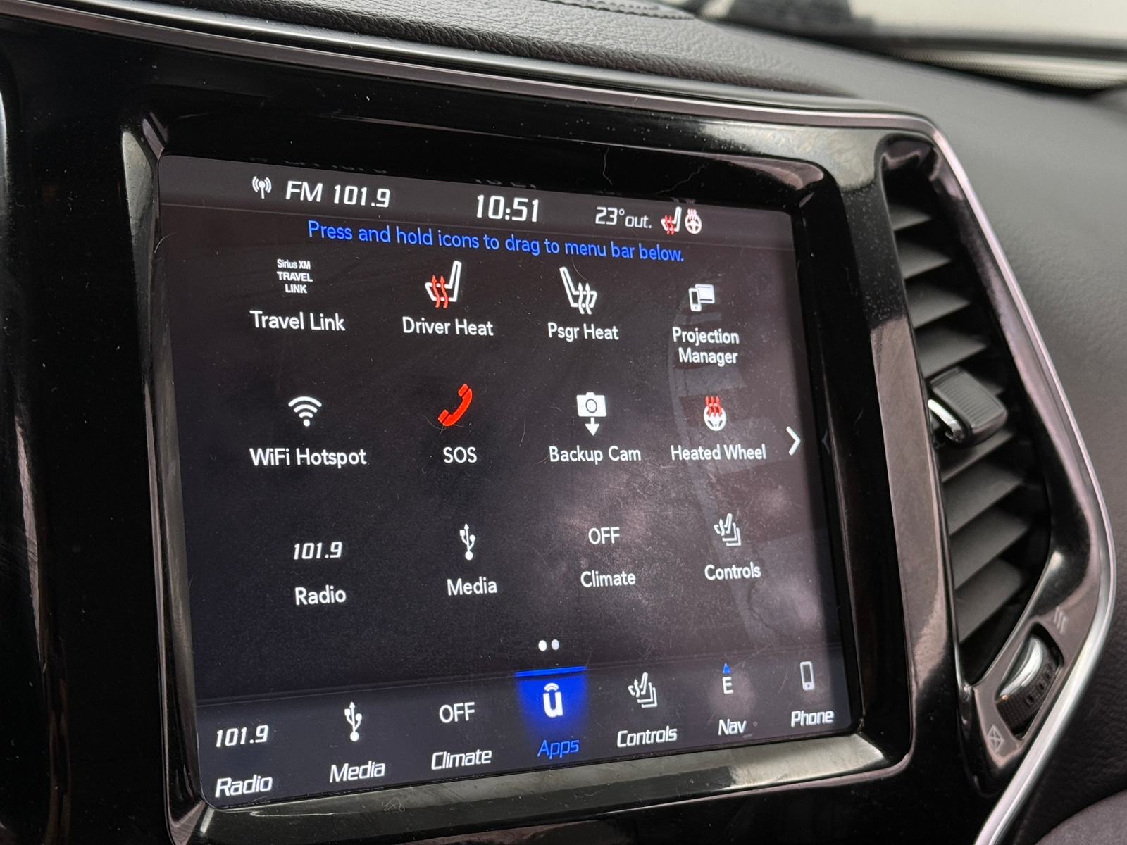 Thumbnail: 2019 Jeep Cherokee - 3