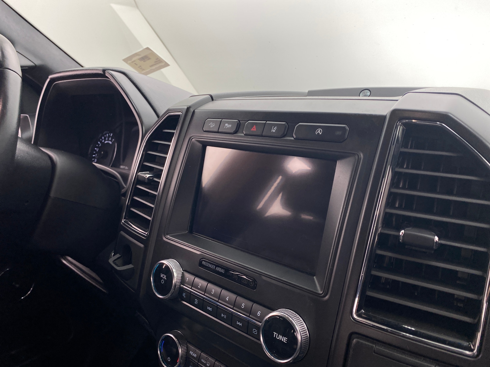 Thumbnail: 2019 Ford Expedition - 3