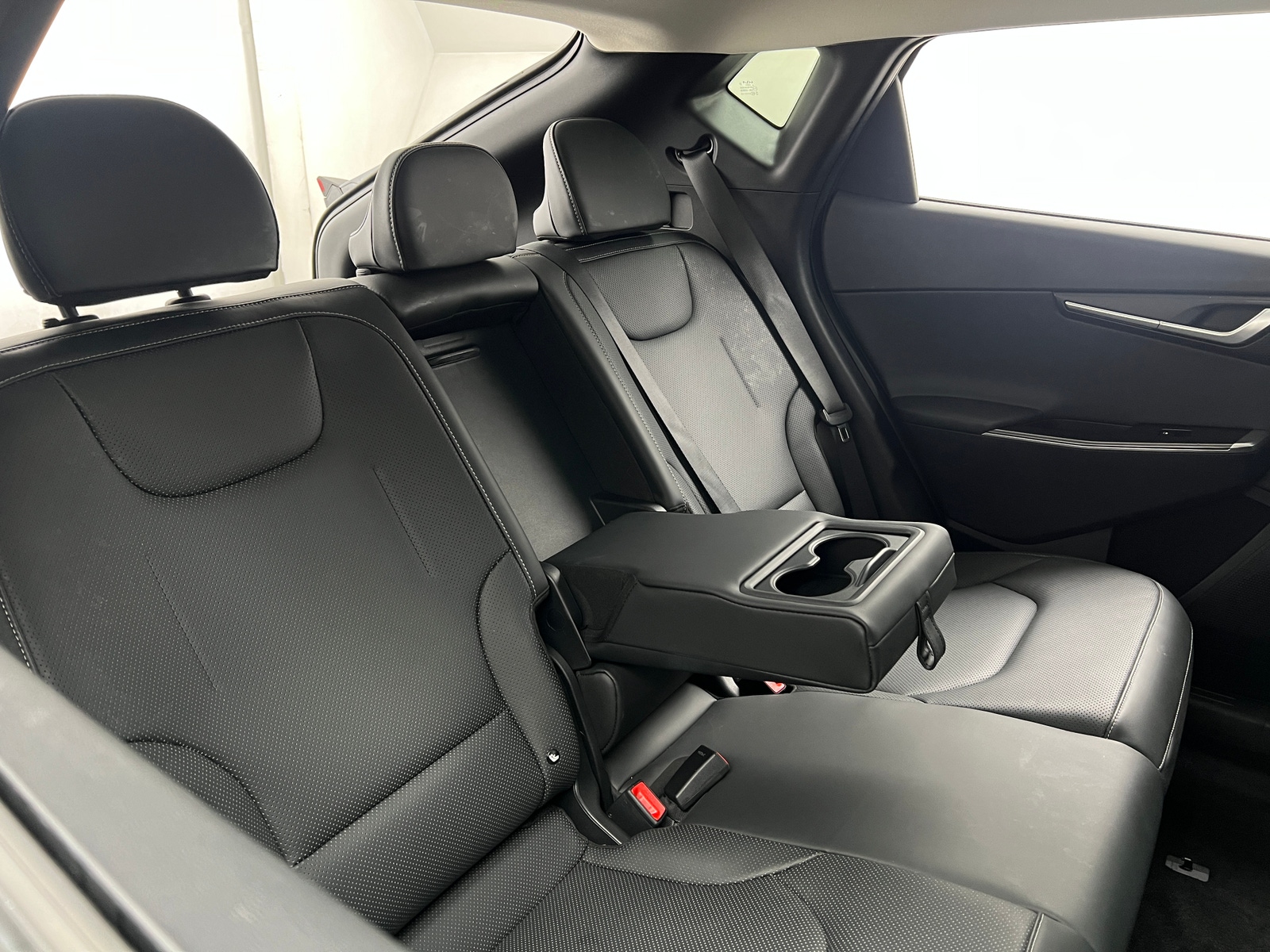 Thumbnail: 2023 Kia EV6 - 5