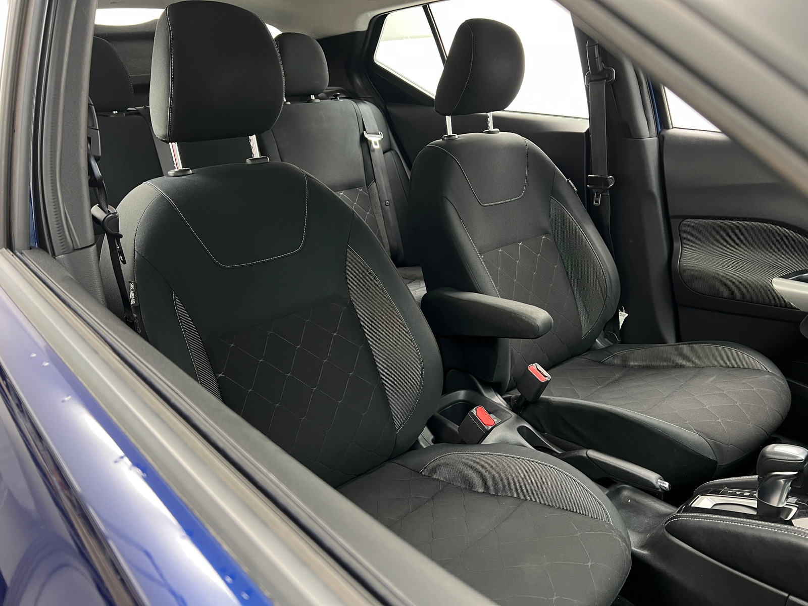 Thumbnail: 2020 Nissan Kicks - 2