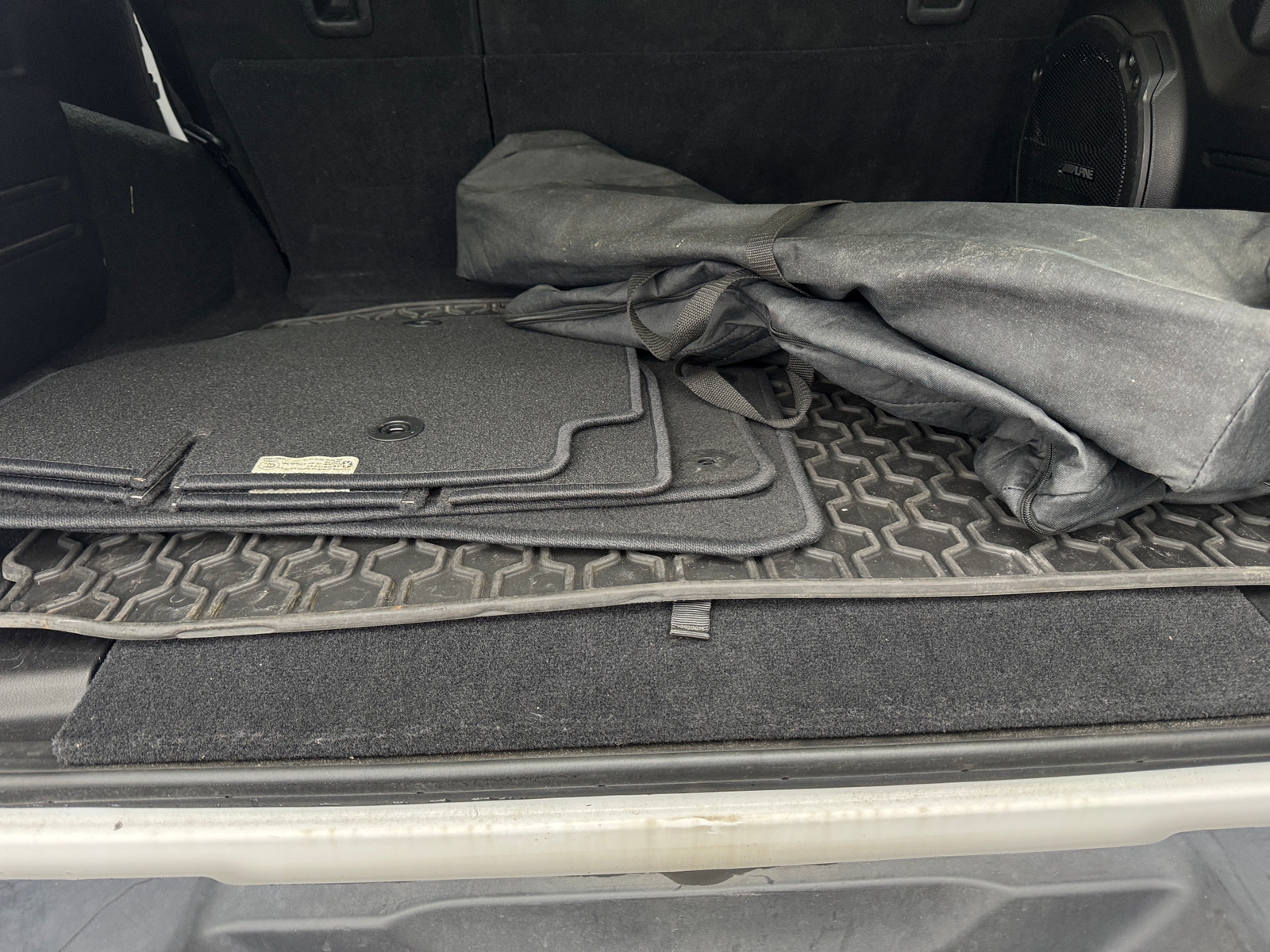 Thumbnail: 2019 Jeep Wrangler - 6