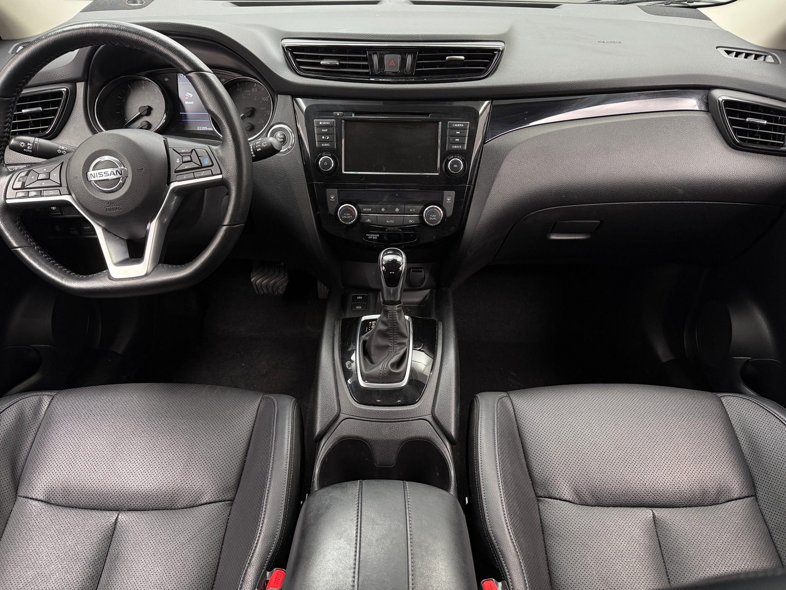 Thumbnail: 2022 Nissan Rogue Sport - 2