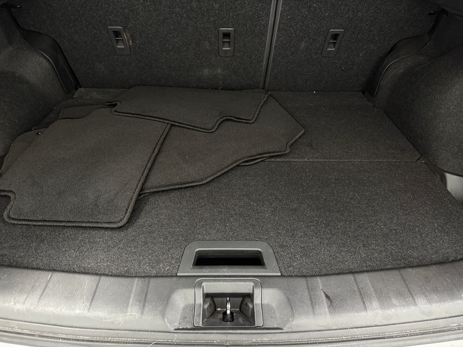 Thumbnail: 2022 Nissan Rogue Sport - 6