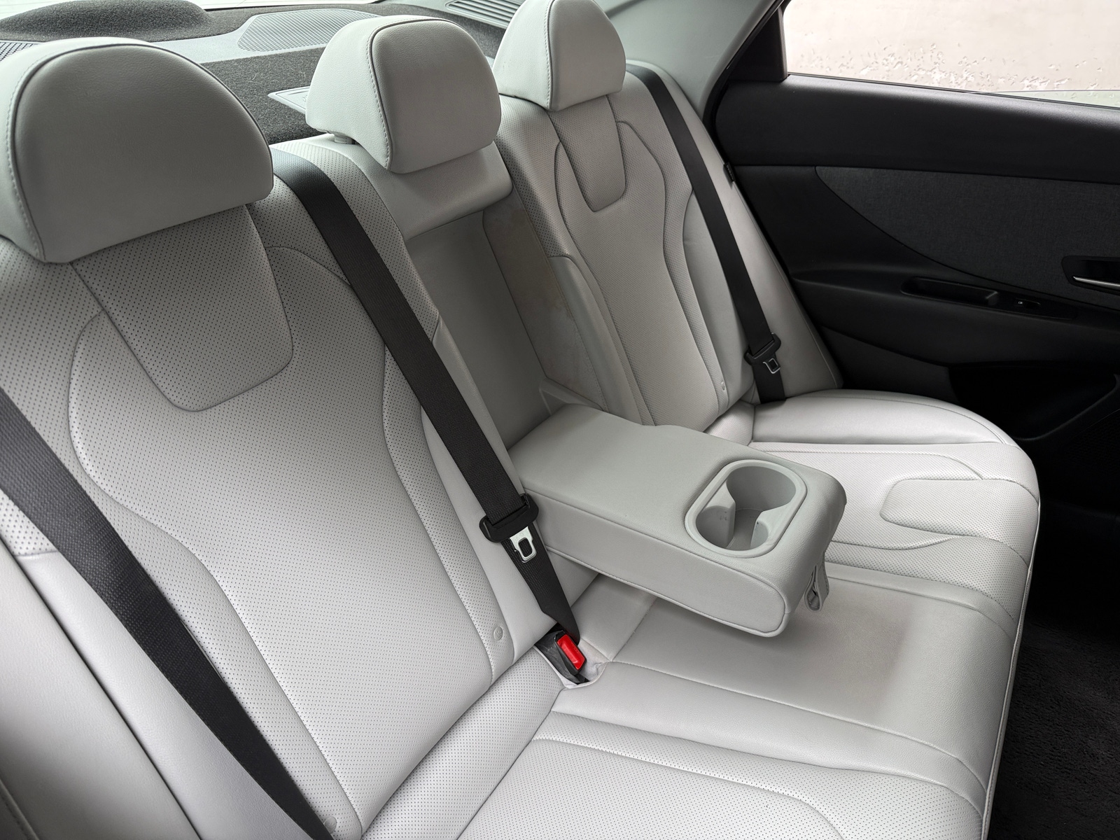 Thumbnail: 2024 Hyundai Elantra - 5