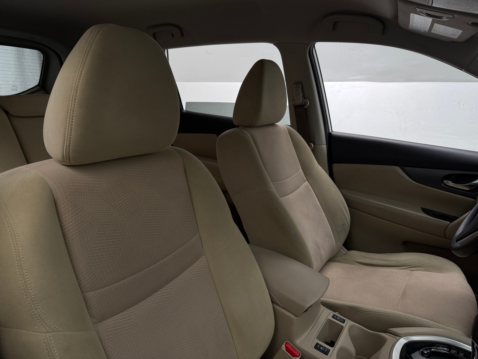 Thumbnail: 2016 Nissan Rogue - 2