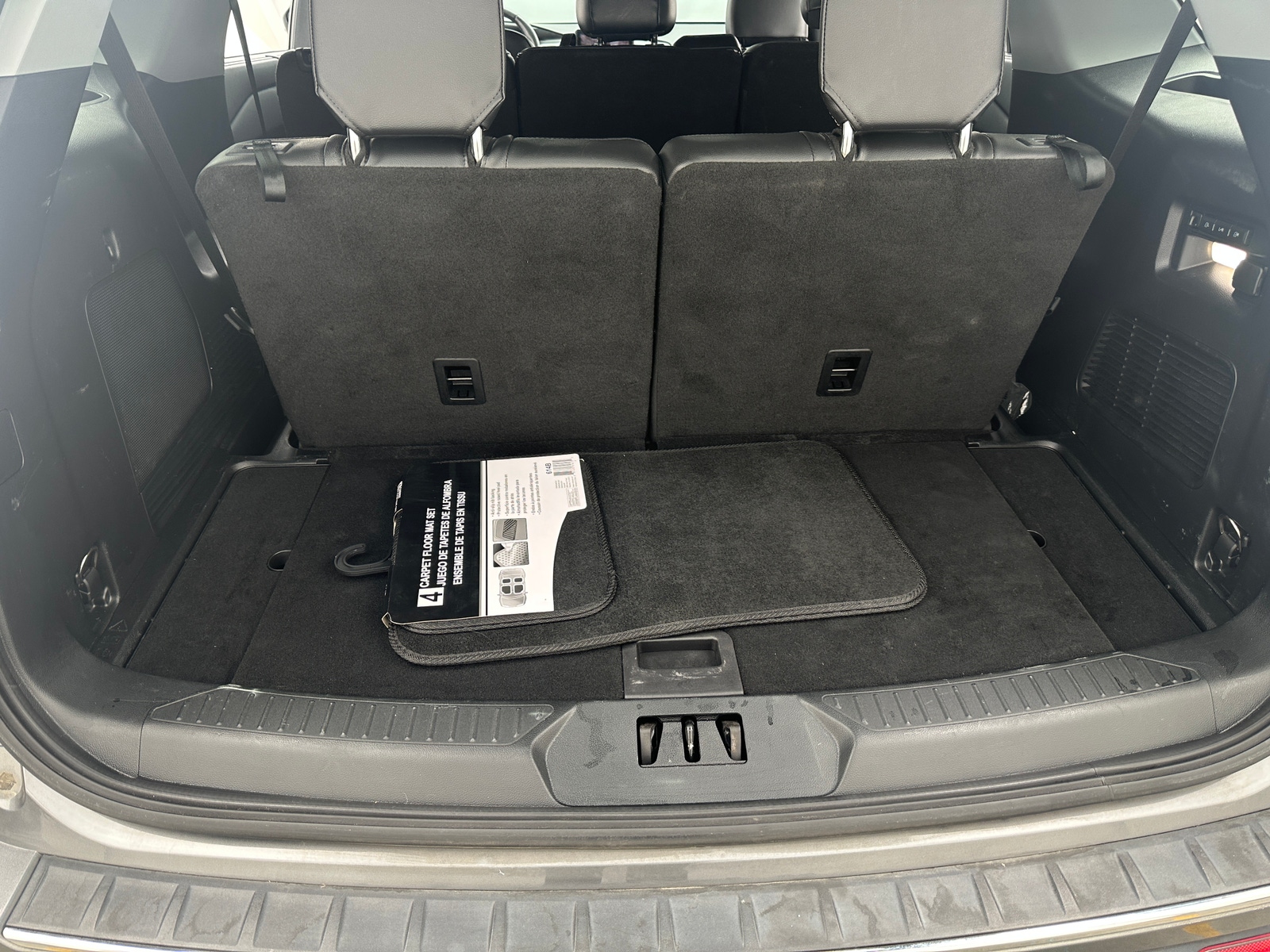 Thumbnail: 2022 Ford Explorer - 6