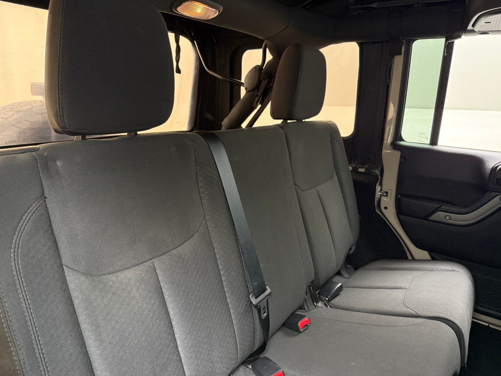 Thumbnail: 2018 Jeep Wrangler - 6