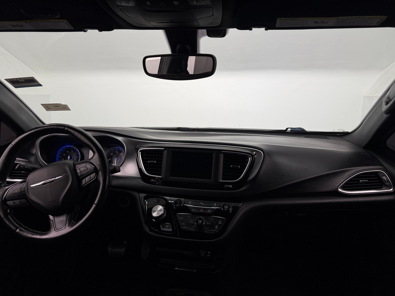 Thumbnail: 2019 Chrysler Pacifica - 2