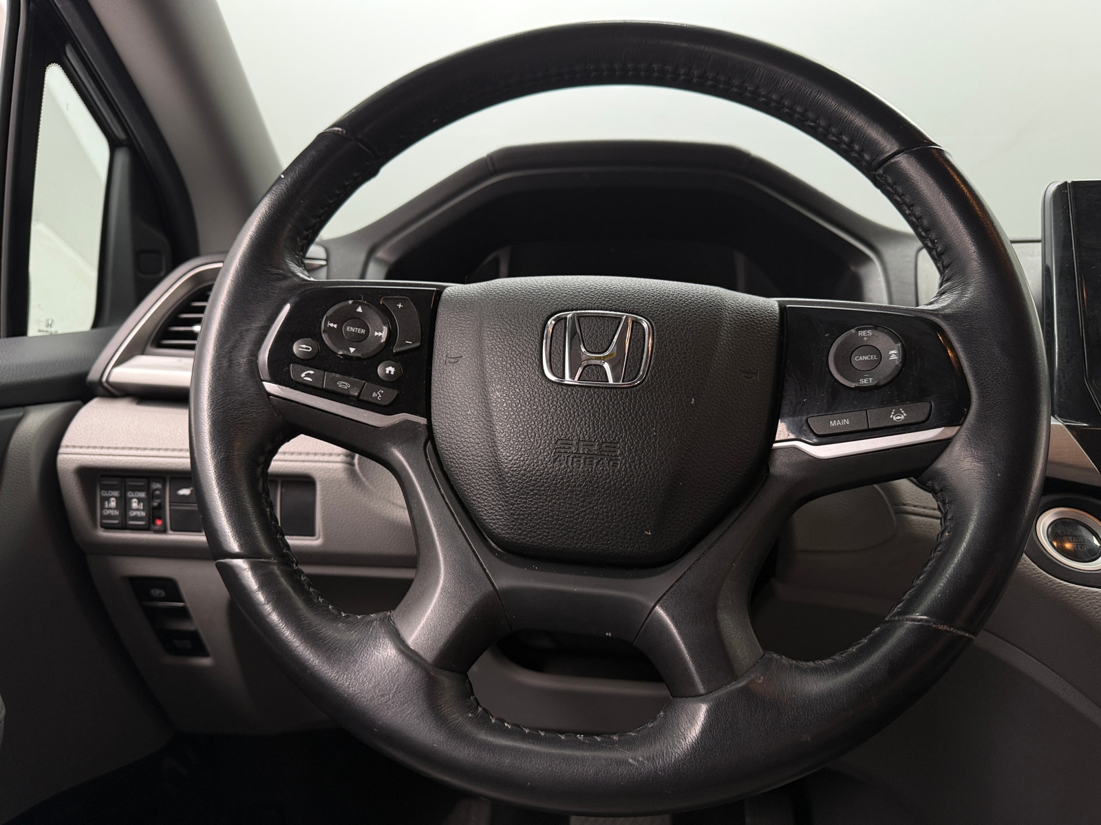 Thumbnail: 2019 Honda Odyssey - 4