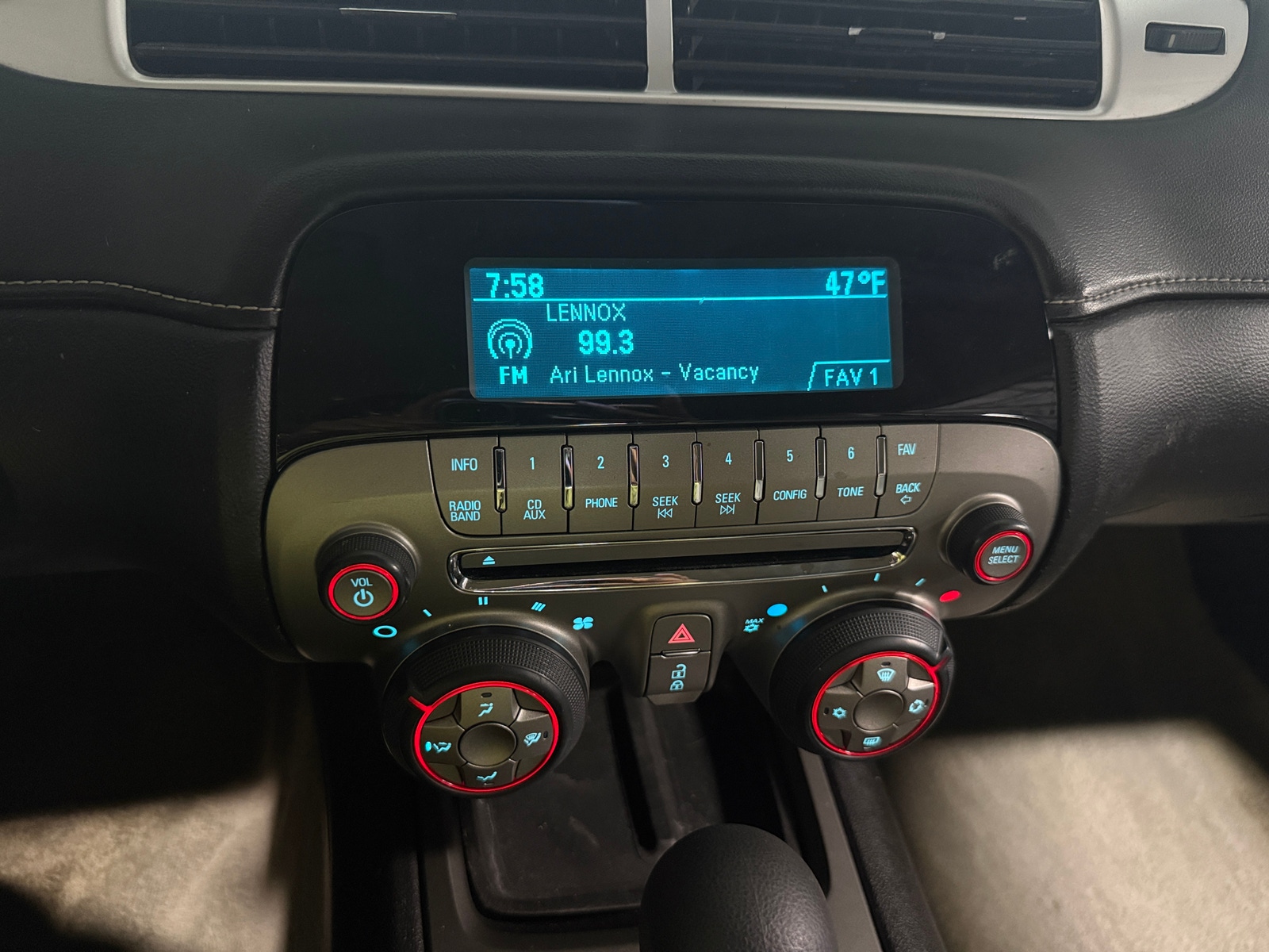 Thumbnail: 2015 Chevrolet Camaro - 3