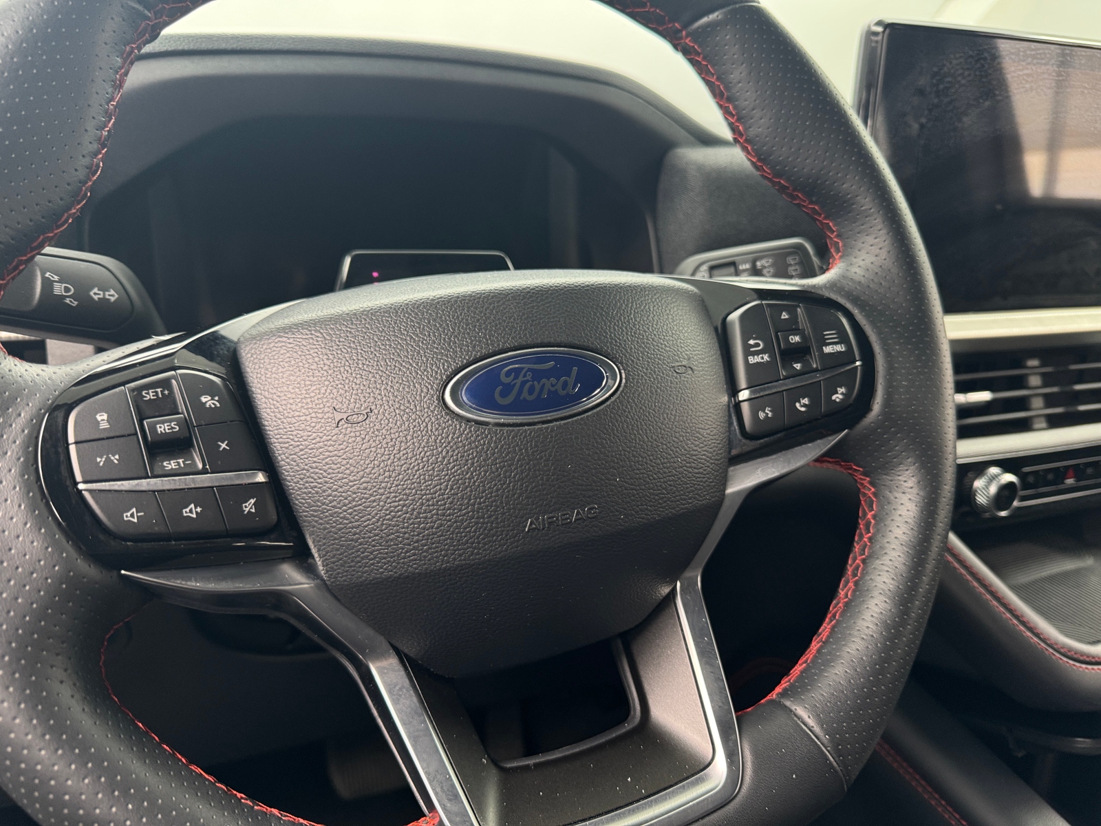 Thumbnail: 2025 Ford Explorer - 4