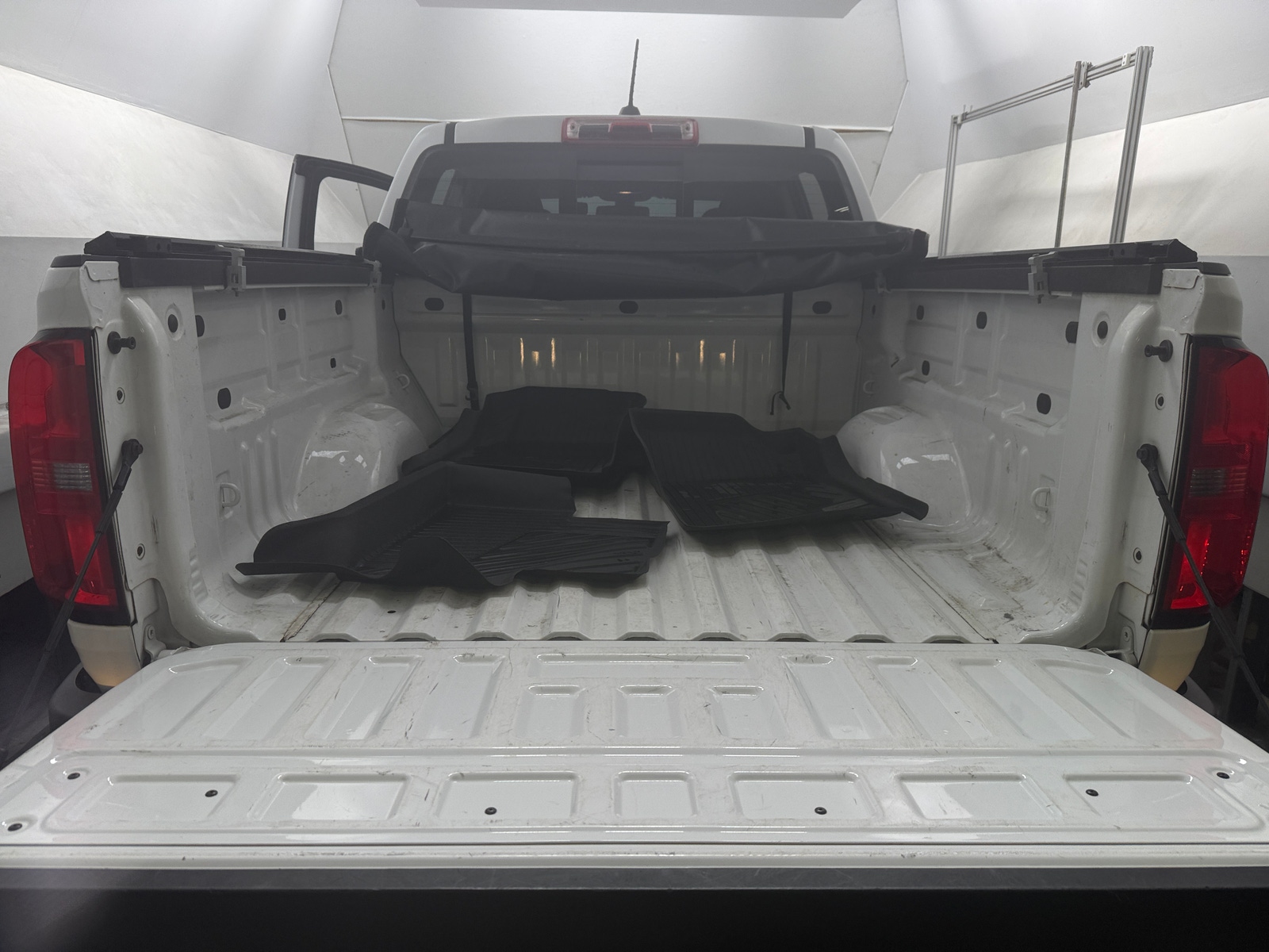 Thumbnail: 2019 Chevrolet Colorado - 6