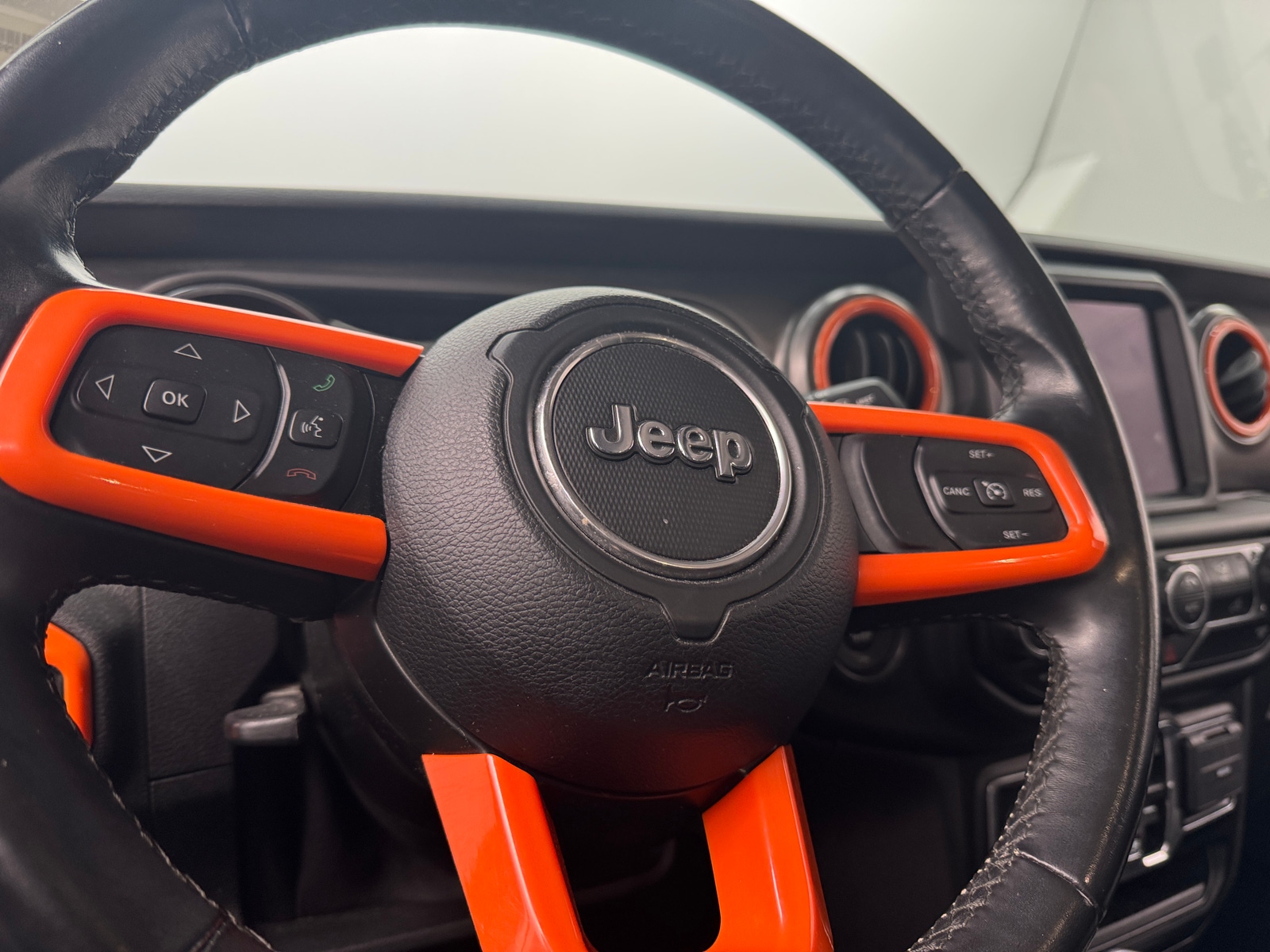 Thumbnail: 2021 Jeep Gladiator - 5