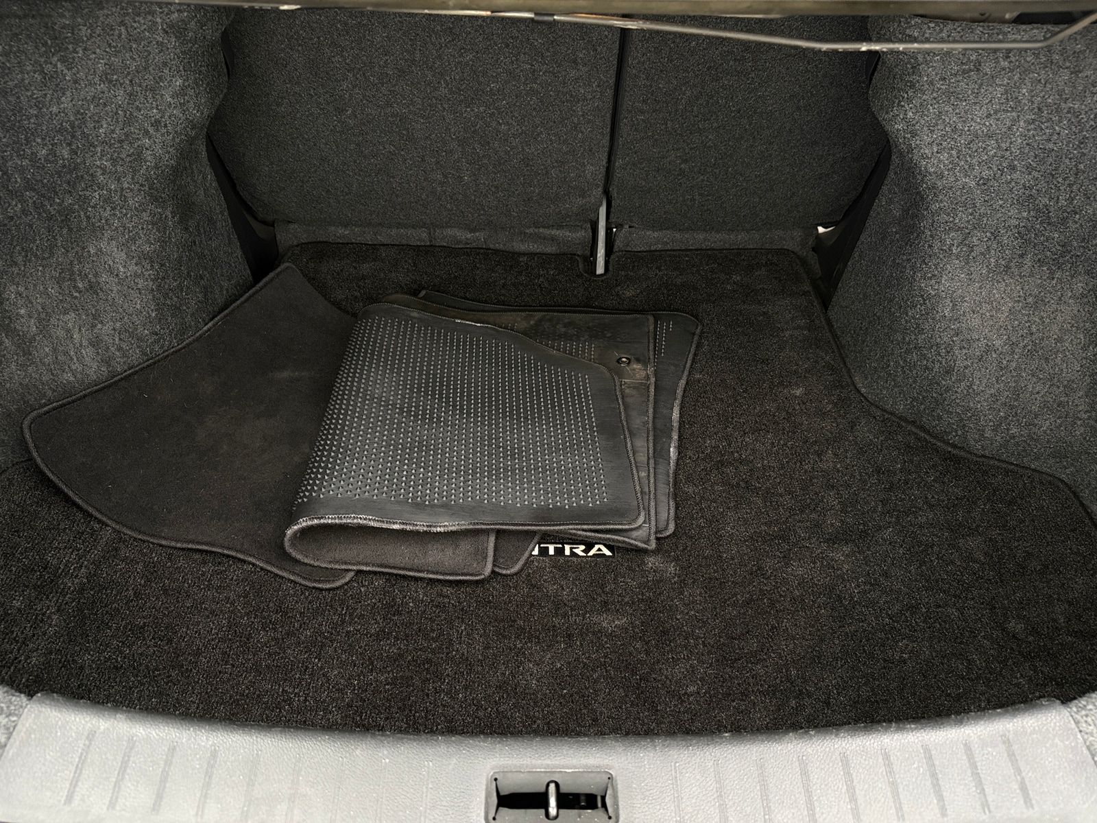 Thumbnail: 2019 Nissan Sentra - 7