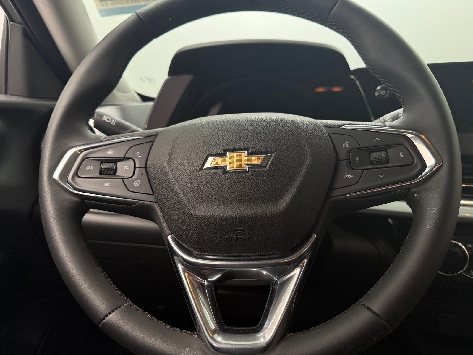 Thumbnail: 2024 Chevrolet Trax - 5