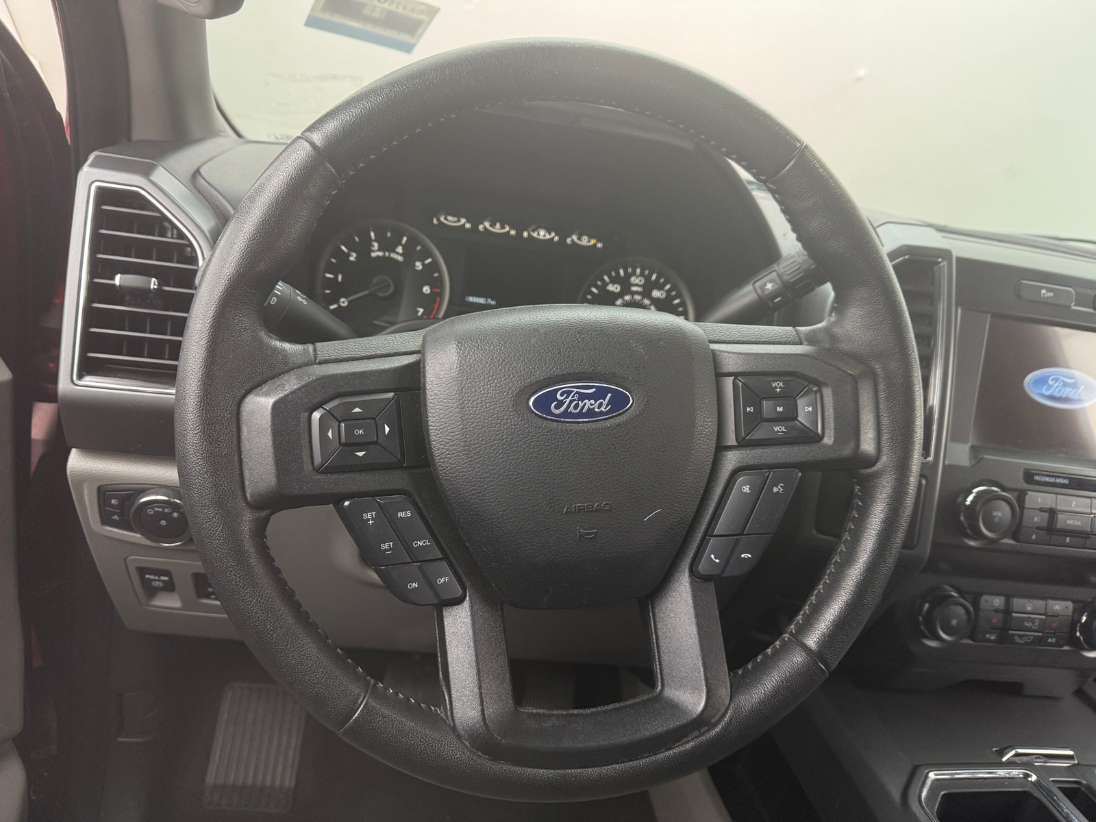 Thumbnail: 2020 Ford Econoline - 5