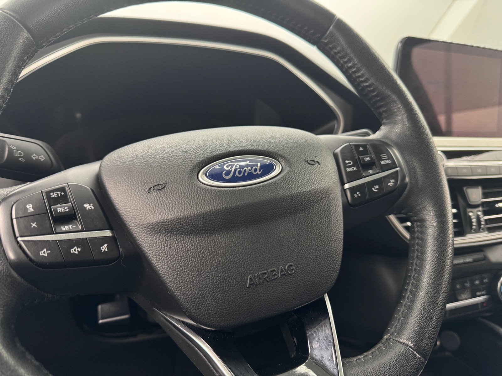 Thumbnail: 2020 Ford Escape - 5